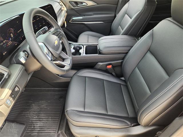 new 2026 Chevrolet Traverse car, priced at $45,071