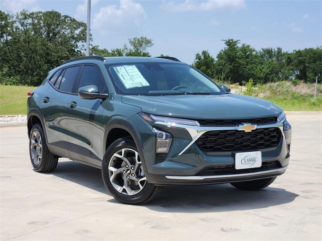 new 2025 Chevrolet Trax car, priced at $25,750