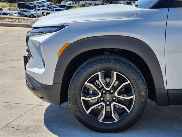 new 2025 Chevrolet TrailBlazer car, priced at $32,225