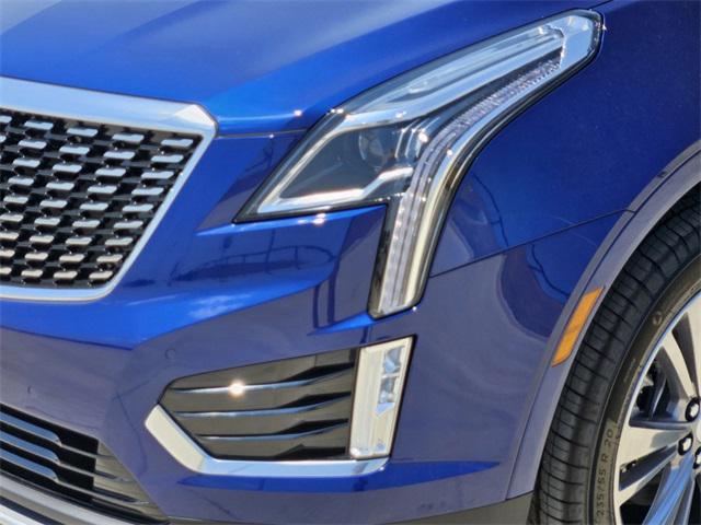 new 2025 Cadillac XT5 car, priced at $51,615