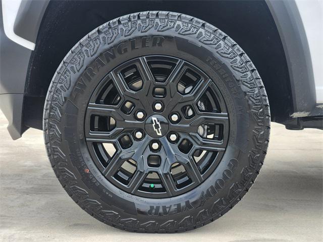 new 2025 Chevrolet Colorado car, priced at $41,395