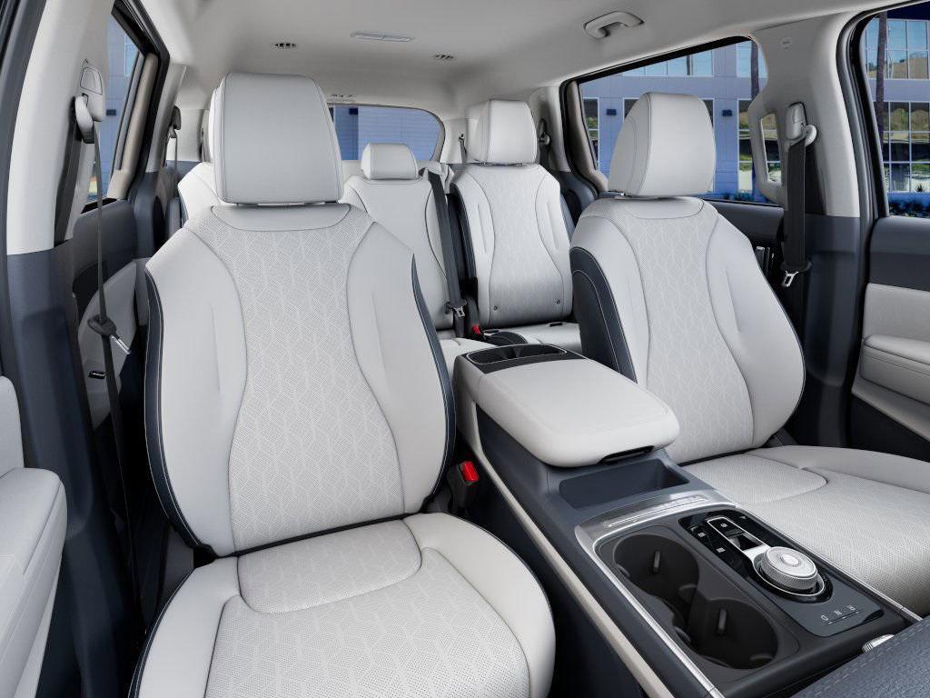 new 2026 Kia Carnival Hybrid car, priced at $44,178