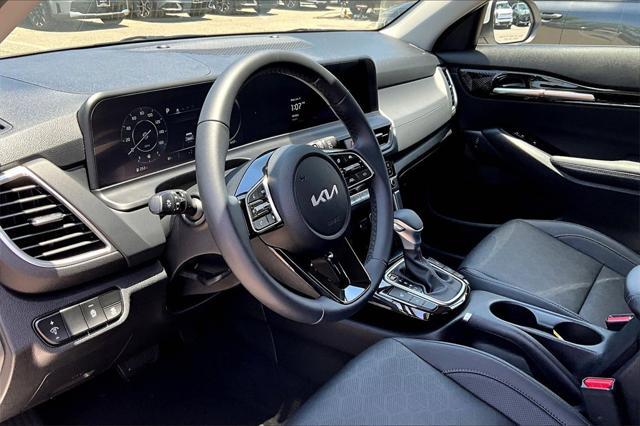 used 2025 Kia Seltos car, priced at $25,500