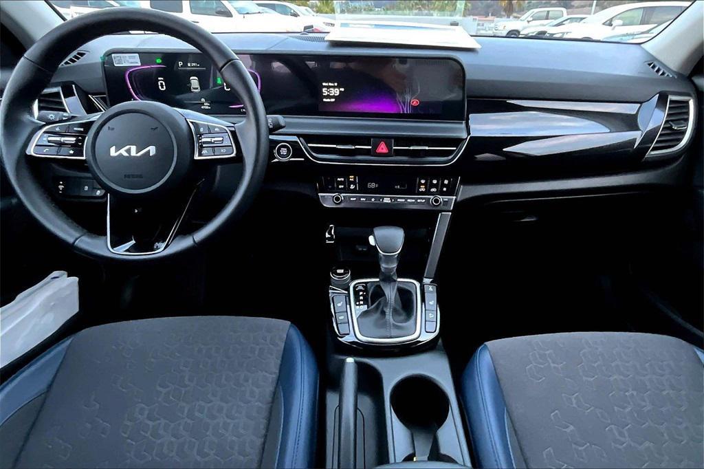 used 2025 Kia Seltos car, priced at $24,432