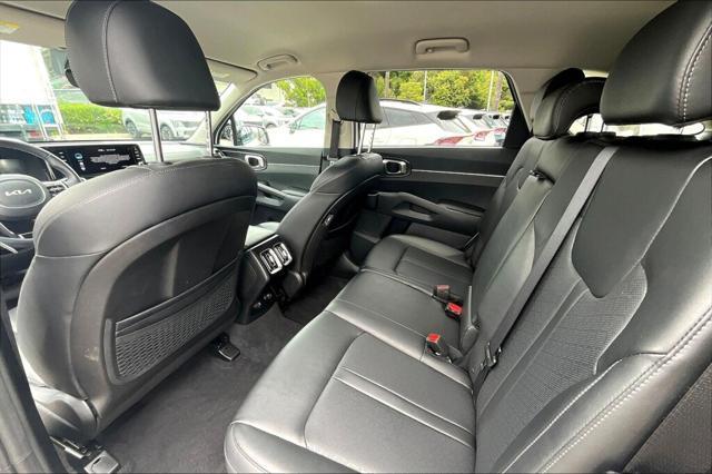used 2023 Kia Sorento car, priced at $28,406