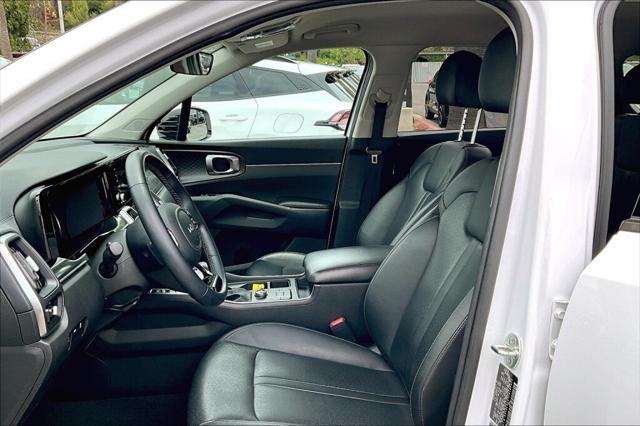 used 2023 Kia Sorento car, priced at $28,406