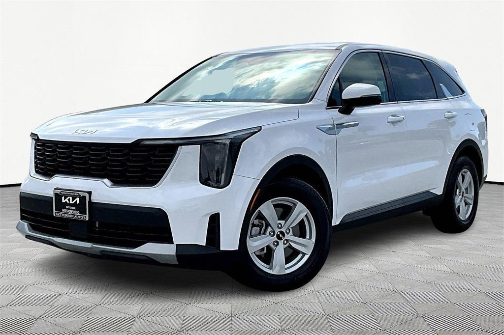 used 2025 Kia Sorento car, priced at $29,500