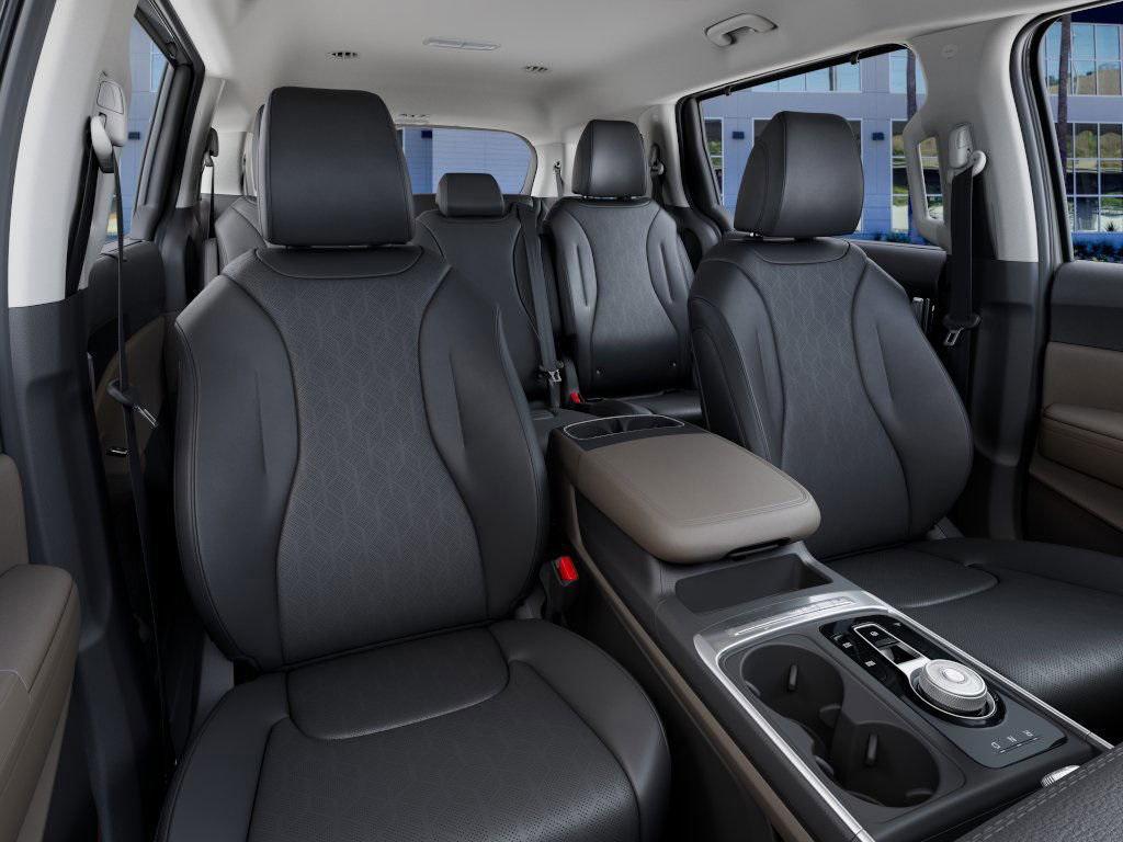 new 2026 Kia Carnival Hybrid car, priced at $45,605