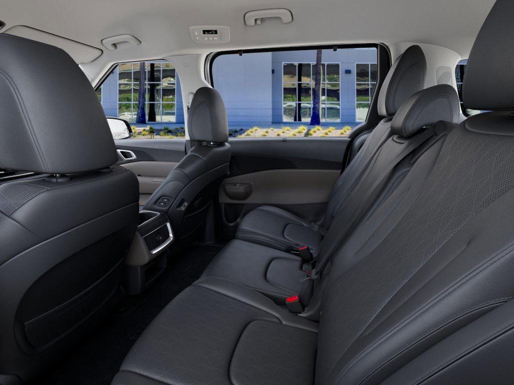 new 2026 Kia Carnival Hybrid car, priced at $45,605
