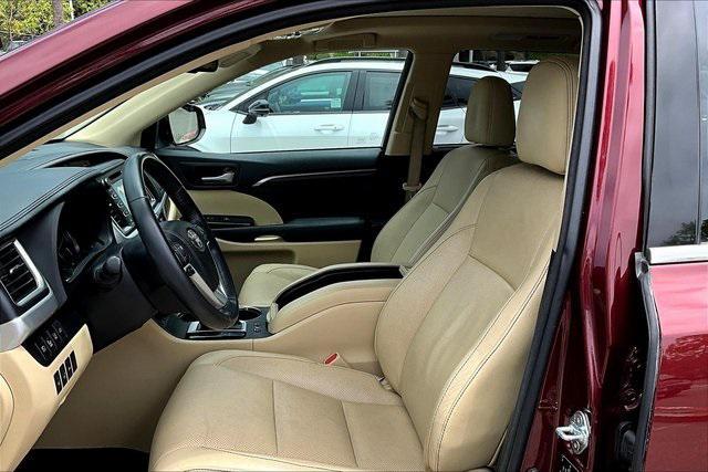 used 2015 Toyota Highlander Hybrid car, priced at $22,287