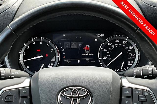 used 2021 Toyota Highlander car, priced at $33,994