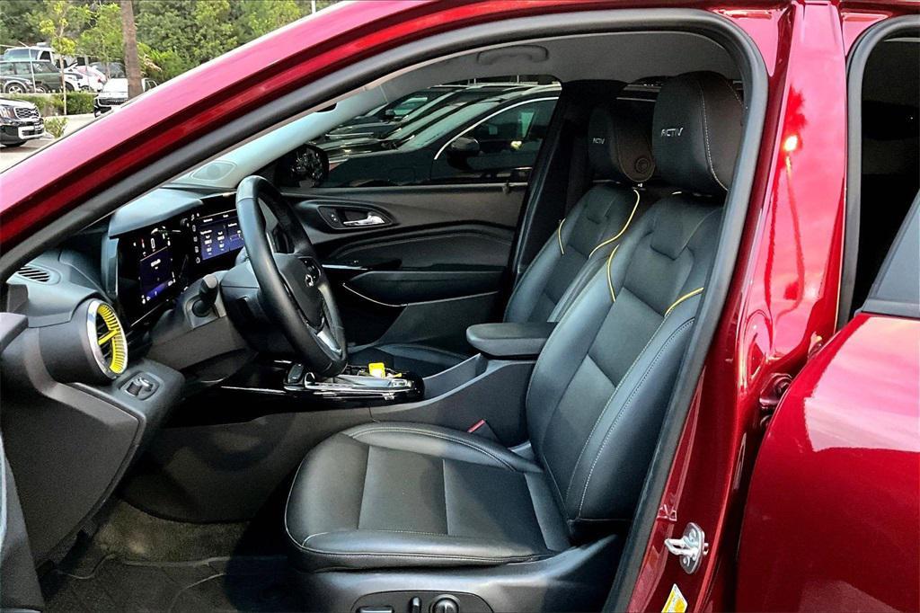 used 2024 Chevrolet Trax car, priced at $19,885