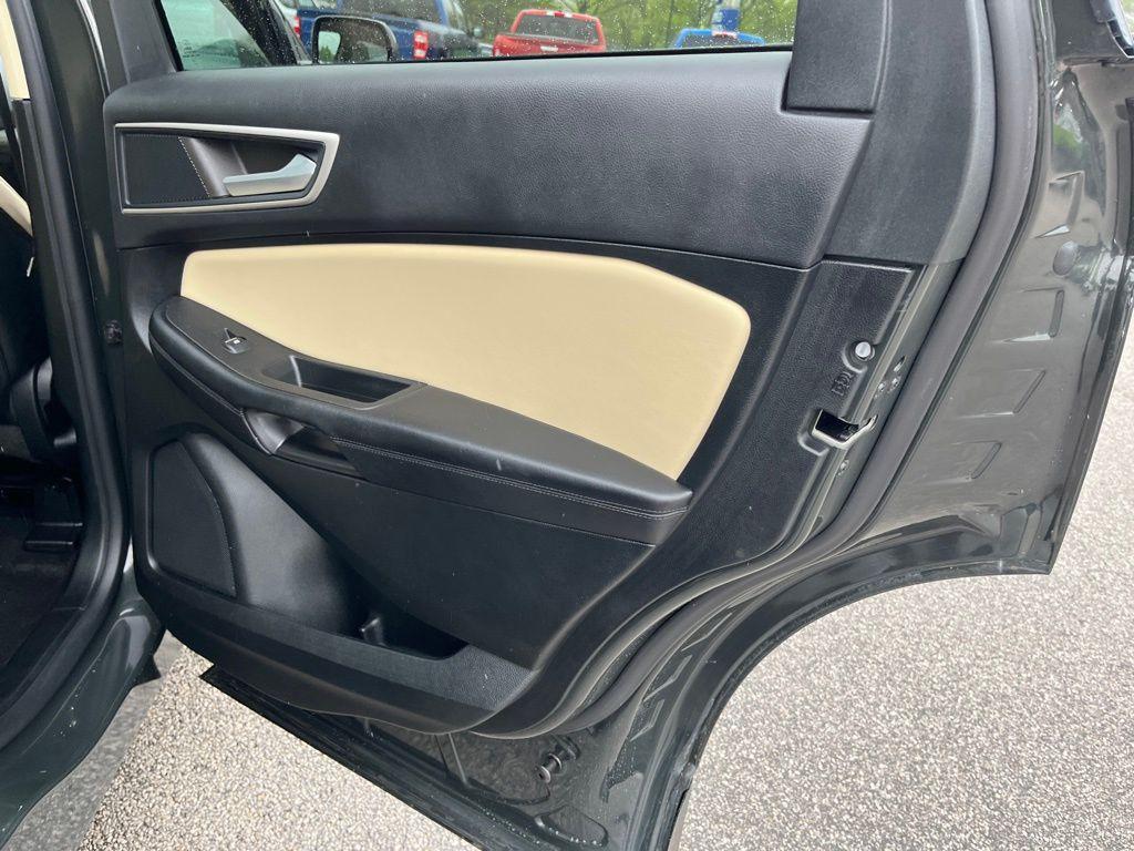 used 2023 Ford Edge car, priced at $27,900