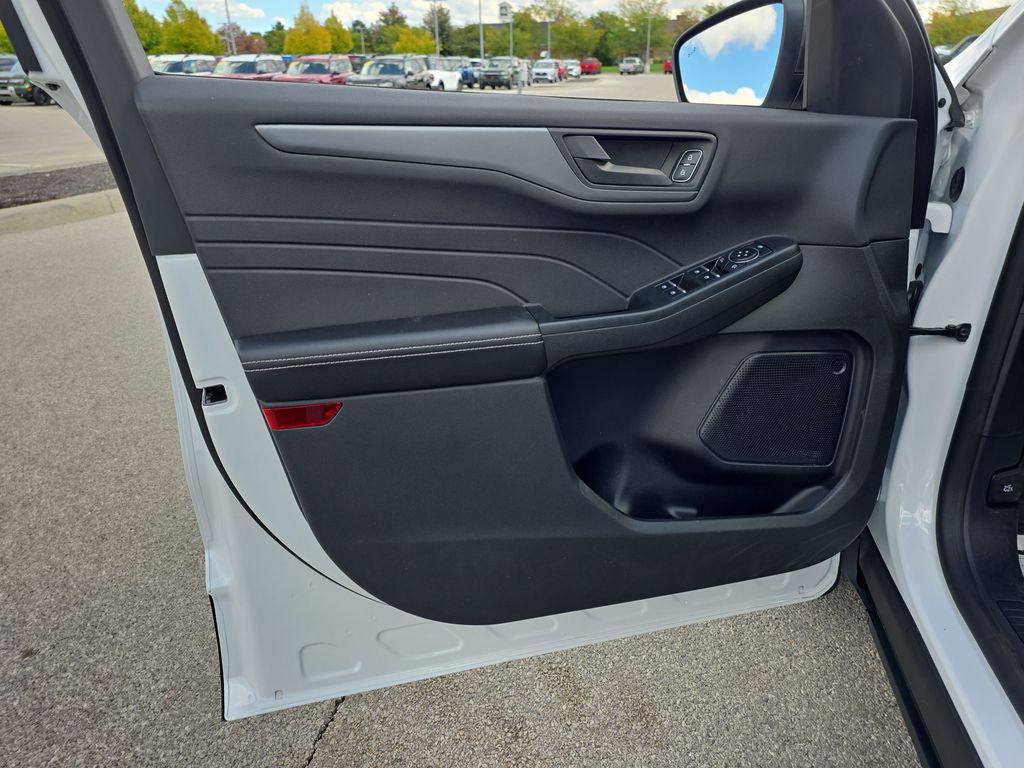 used 2024 Ford Escape car, priced at $22,700
