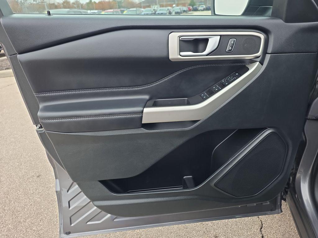 used 2023 Ford Explorer car, priced at $30,400