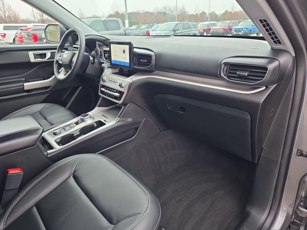 used 2023 Ford Explorer car, priced at $30,400