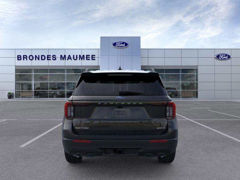 new 2025 Ford Explorer car, priced at $39,582