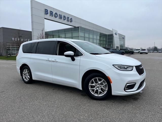 used 2023 Chrysler Pacifica car, priced at $25,900