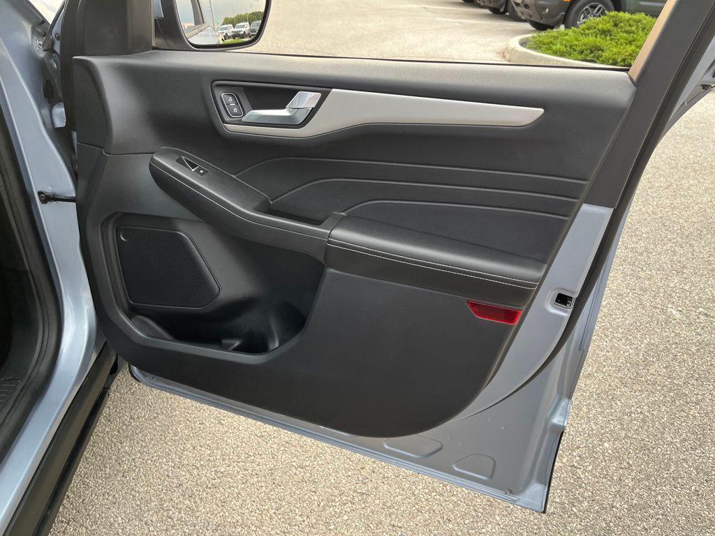 used 2022 Ford Escape car, priced at $23,500