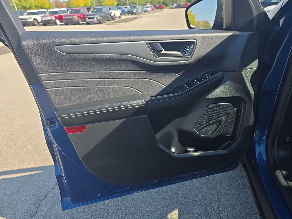 used 2023 Ford Escape car, priced at $21,800