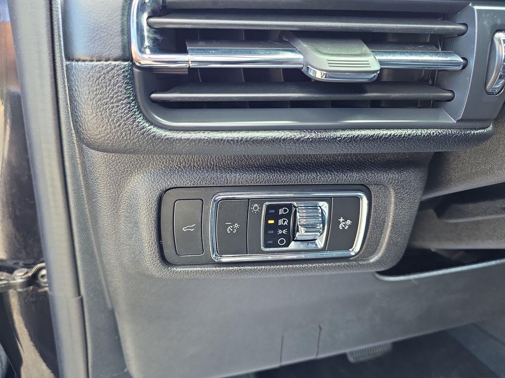 used 2022 Lincoln Corsair car, priced at $26,800