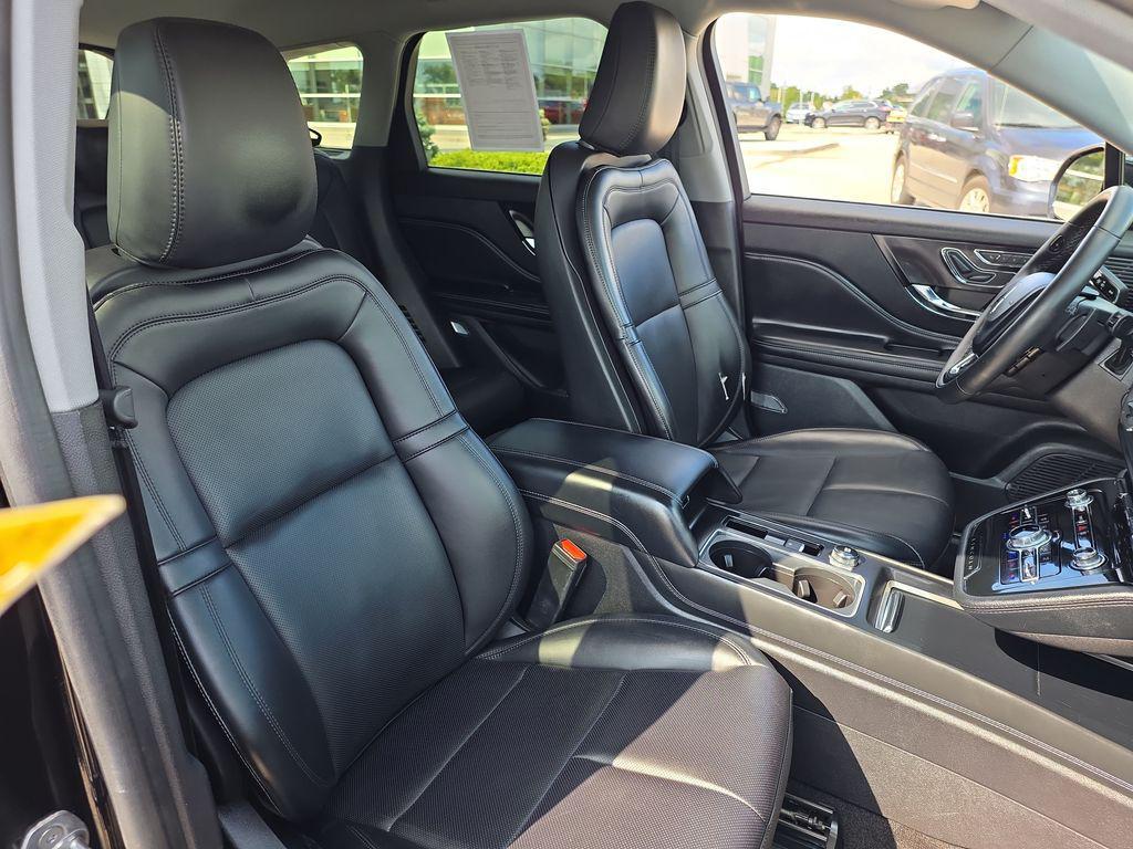 used 2022 Lincoln Corsair car, priced at $26,800