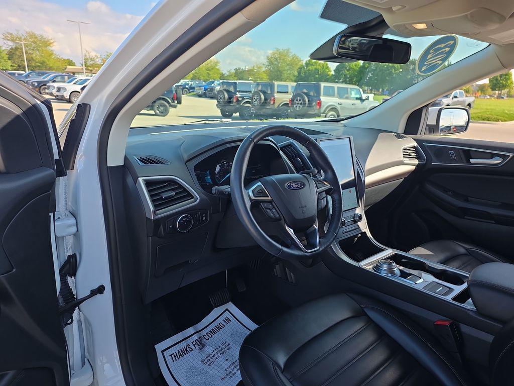 used 2023 Ford Edge car, priced at $25,600