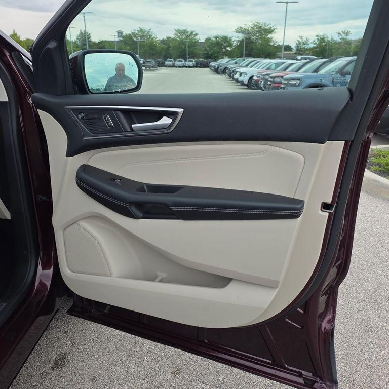 used 2024 Ford Edge car, priced at $33,400