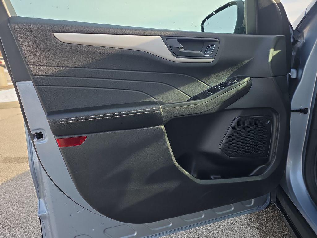 used 2022 Ford Escape car, priced at $19,900