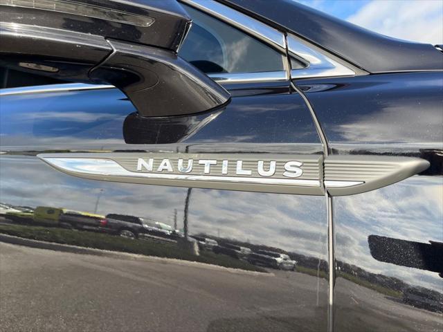 used 2023 Lincoln Nautilus car, priced at $30,800