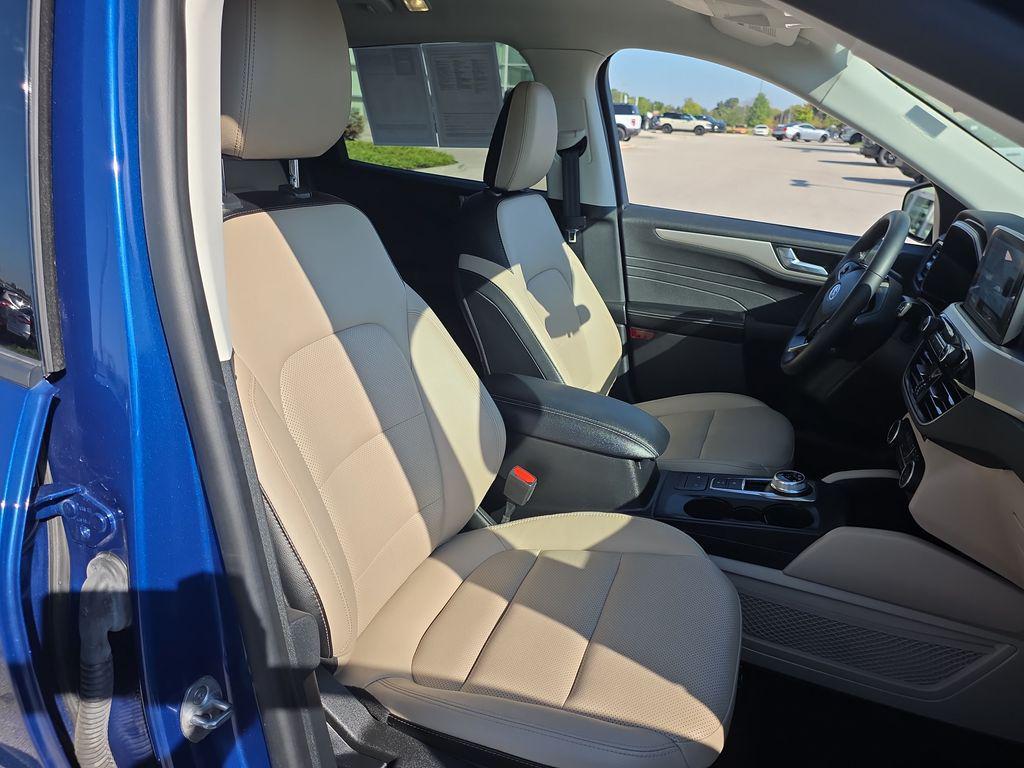 used 2022 Ford Escape car, priced at $21,400