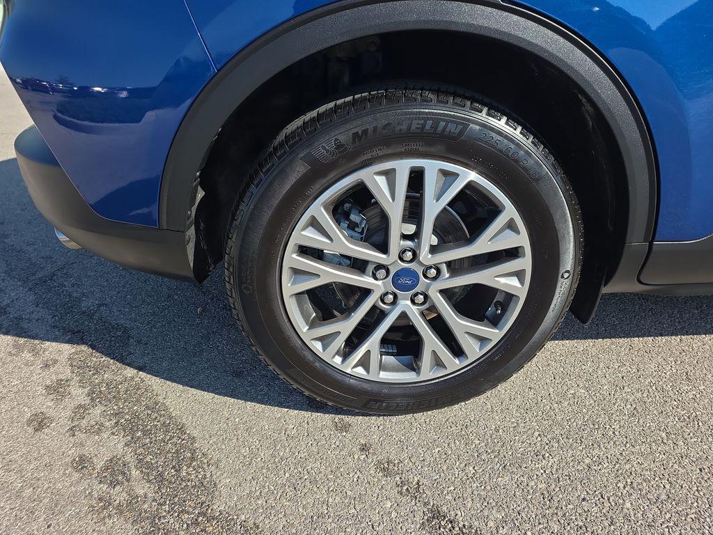 used 2022 Ford Escape car, priced at $21,400
