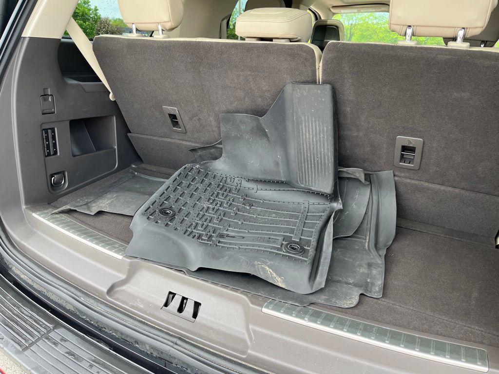 used 2024 Lincoln Navigator car, priced at $66,500