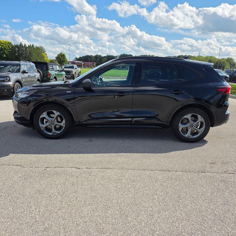 used 2023 Ford Escape car, priced at $23,200