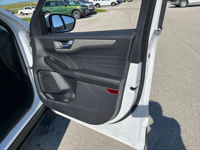 used 2022 Ford Escape car, priced at $23,800
