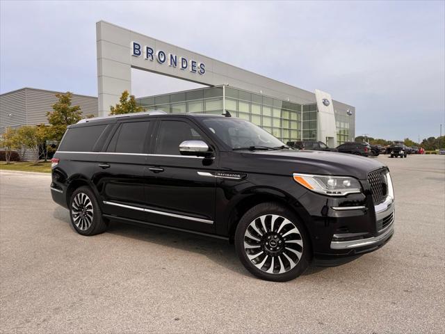 used 2022 Lincoln Navigator car, priced at $82,300