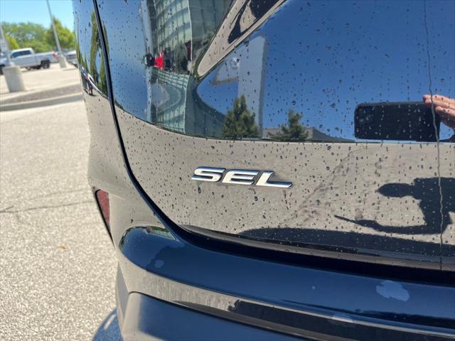 used 2022 Ford Edge car, priced at $25,300