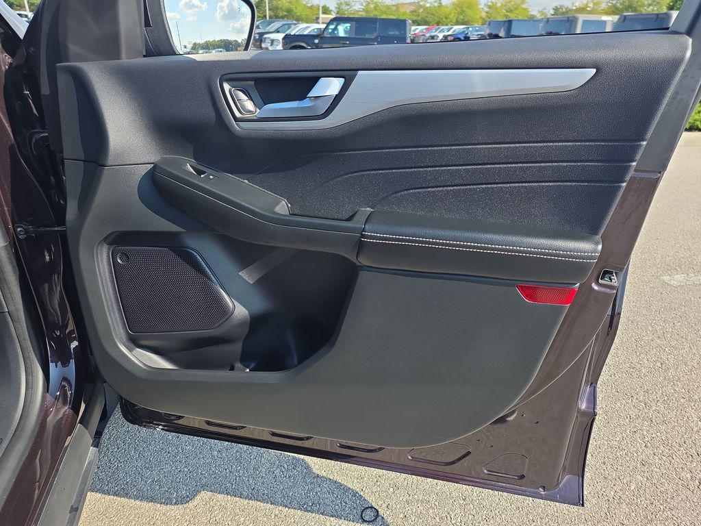 used 2023 Ford Escape car, priced at $29,400