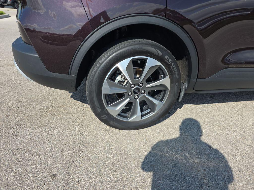used 2023 Ford Escape car, priced at $29,400