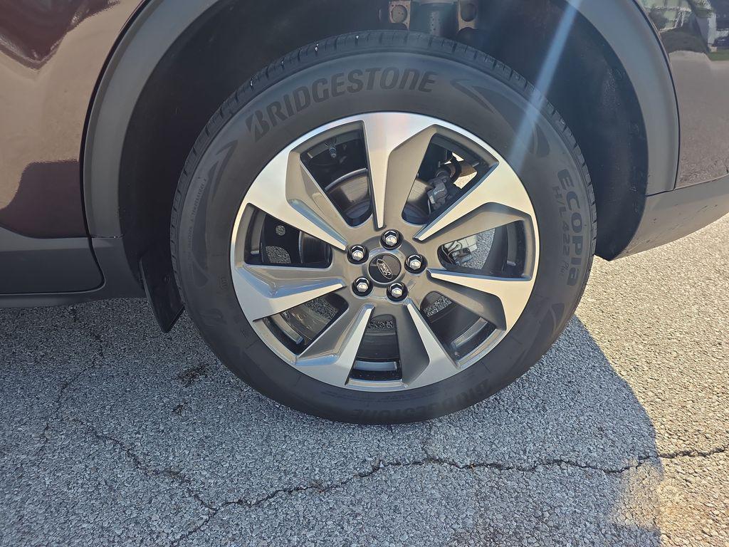 used 2023 Ford Escape car, priced at $29,400