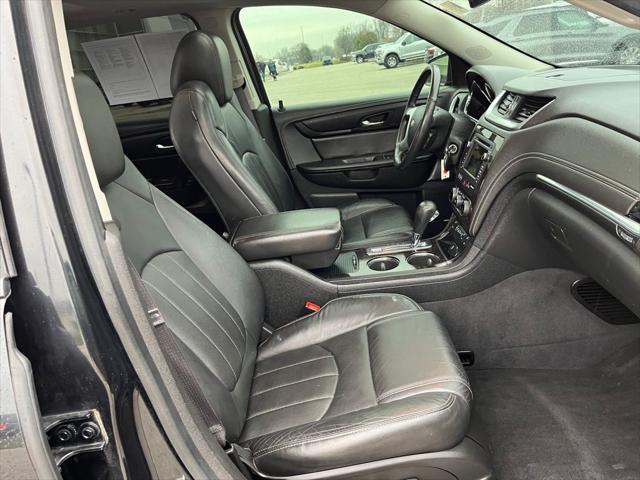 used 2015 Chevrolet Traverse car, priced at $12,400