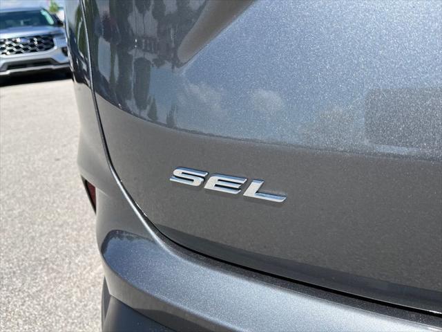 used 2023 Ford Edge car, priced at $27,400