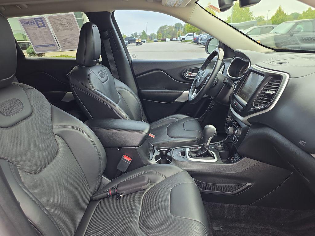 used 2018 Jeep Cherokee car, priced at $17,900