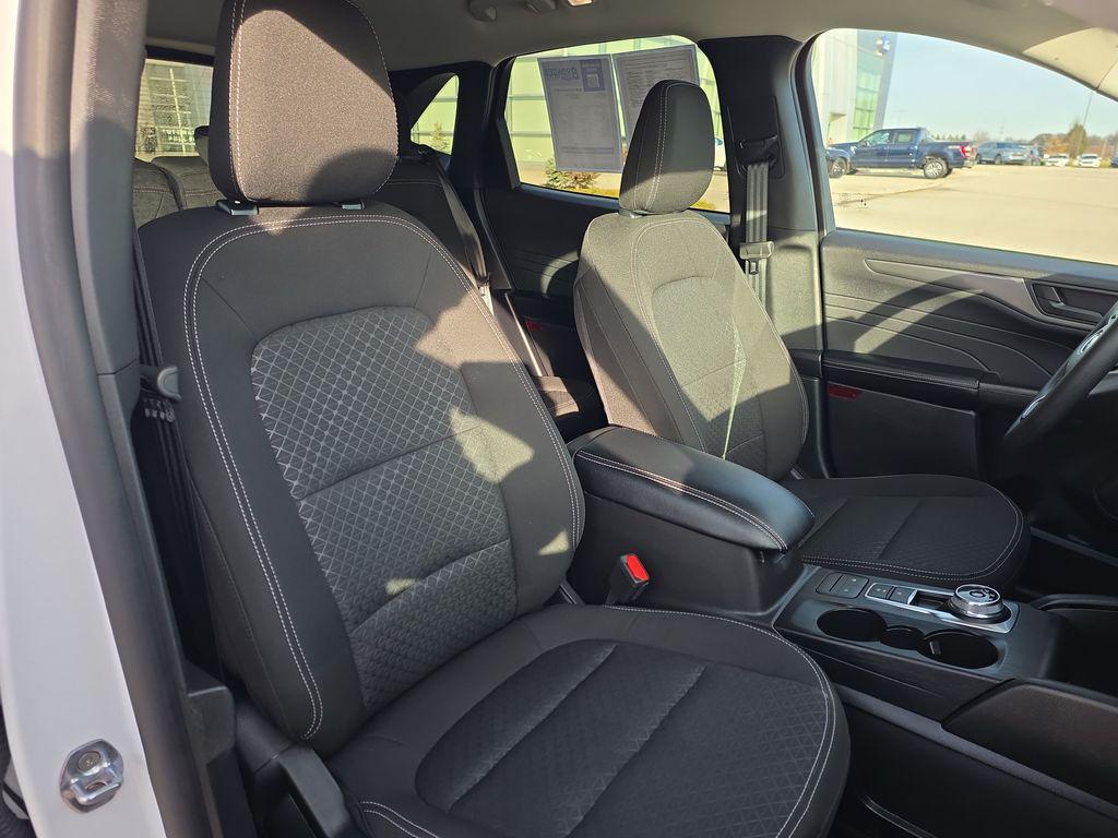 used 2025 Ford Escape car, priced at $21,900