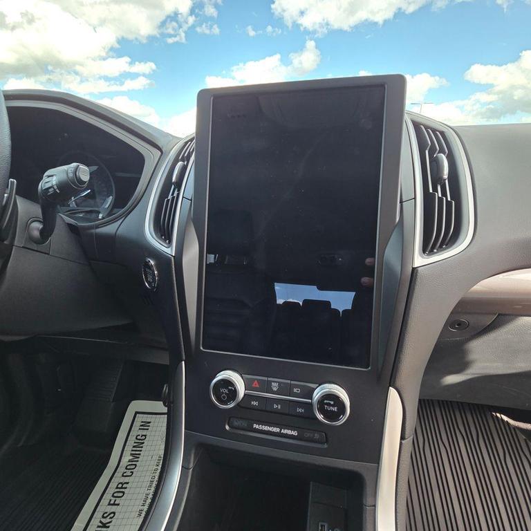 used 2024 Ford Edge car, priced at $28,900