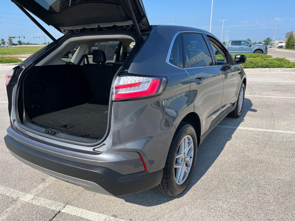 used 2024 Ford Edge car, priced at $29,400