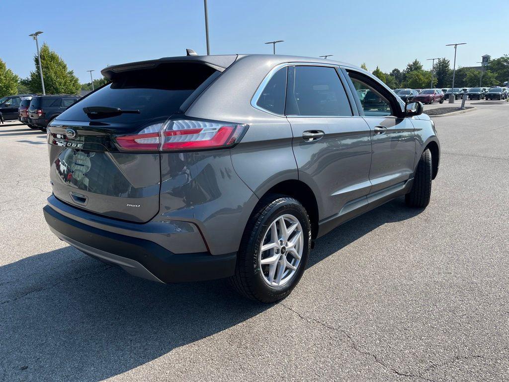 used 2024 Ford Edge car, priced at $29,400