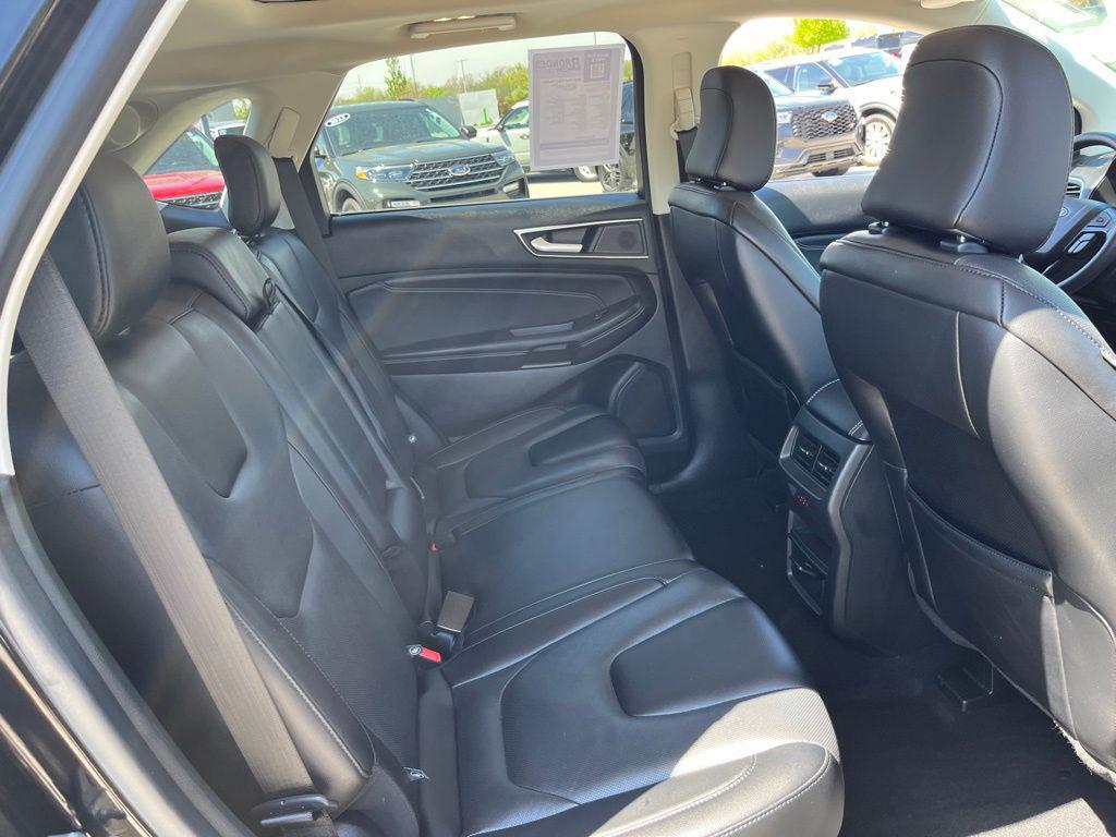 used 2022 Ford Edge car, priced at $30,100