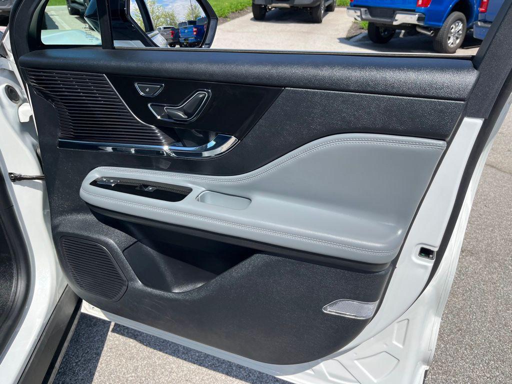 used 2022 Lincoln Corsair car, priced at $31,100