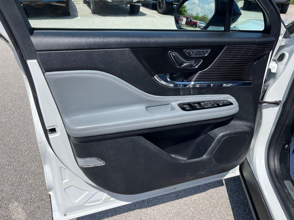 used 2022 Lincoln Corsair car, priced at $31,100